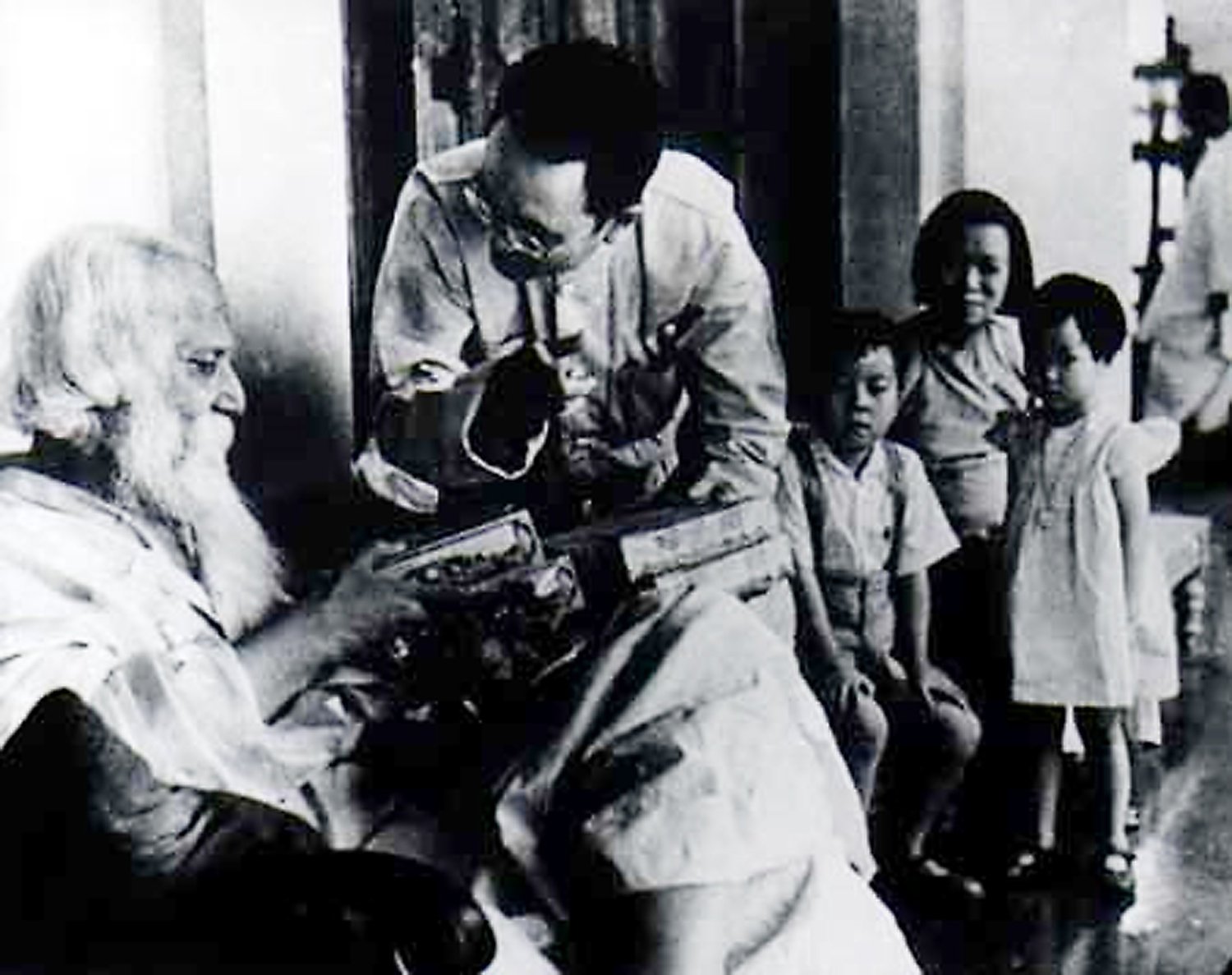 Read this to get a glimpse into Tagore's bond with China.